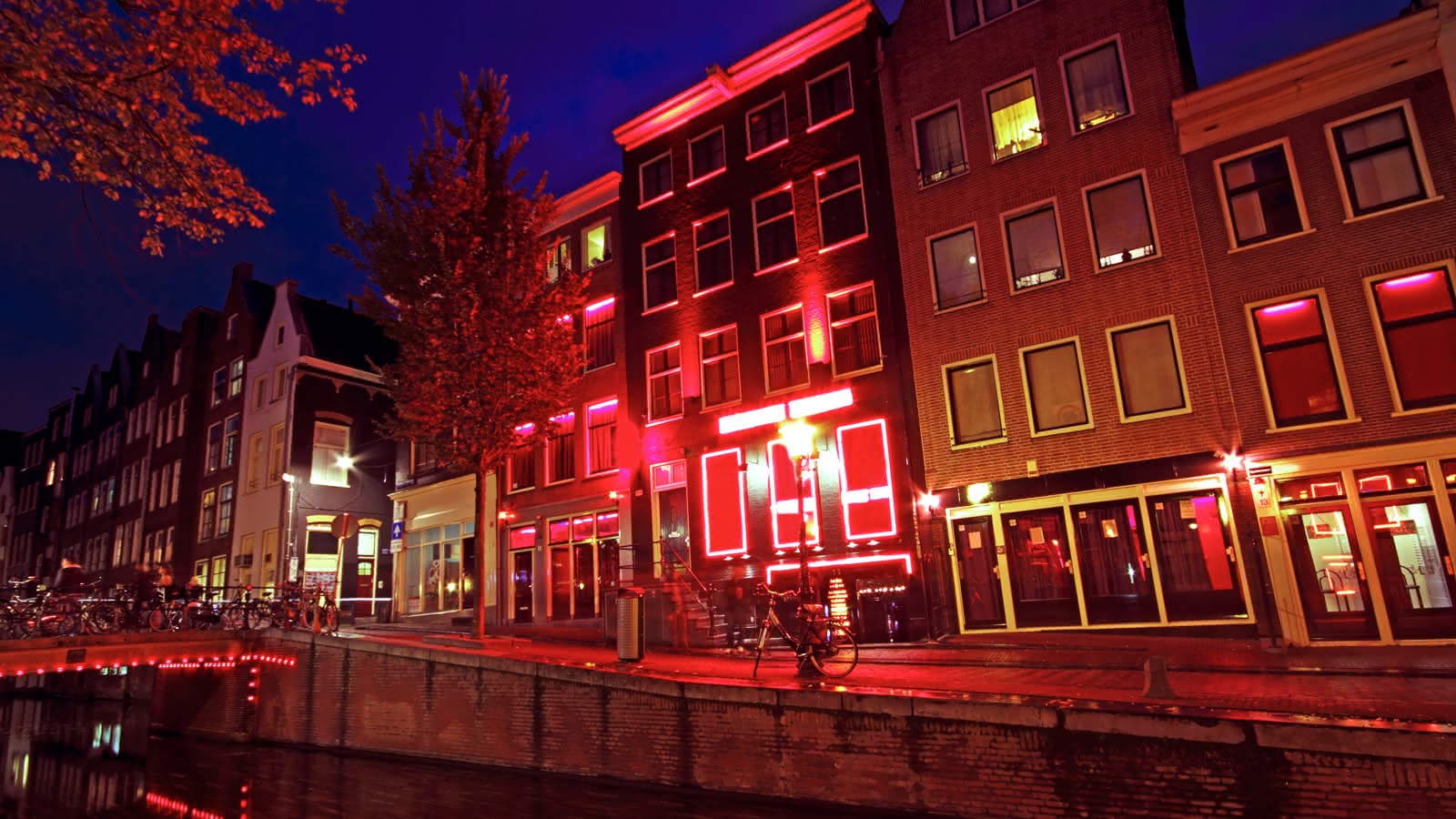 travel amsterdam red light district